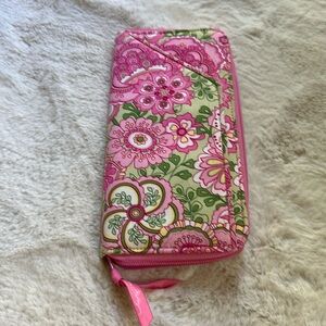 Vera Bradley Travel Organizer/Wallet